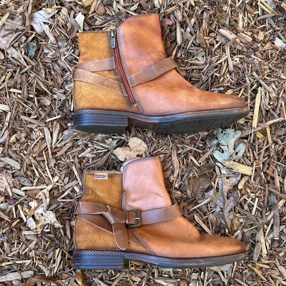 Pikolinos Ordino Ankle Boot - Picture 1 of 9